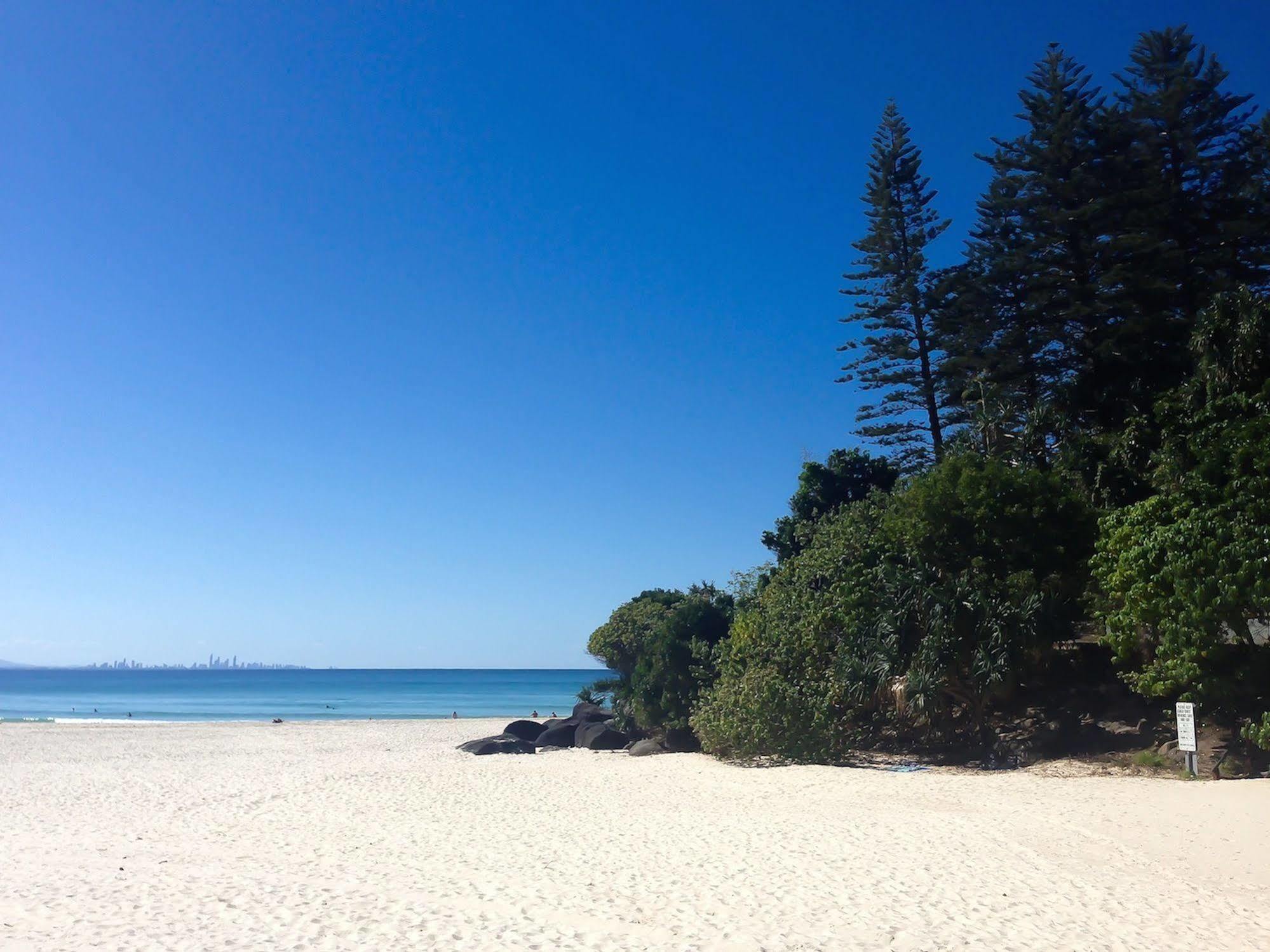 Komune Resort And Beach Club Greenmount Beach Coolangatta Экстерьер фото