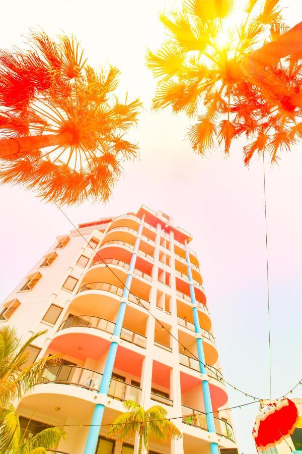 Komune Resort And Beach Club Greenmount Beach Coolangatta Экстерьер фото